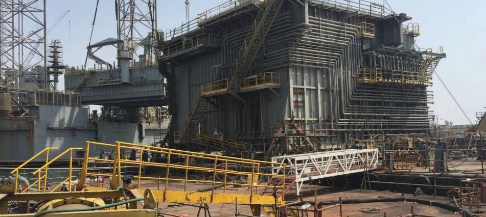 Offshore industrial structure and engineering platform